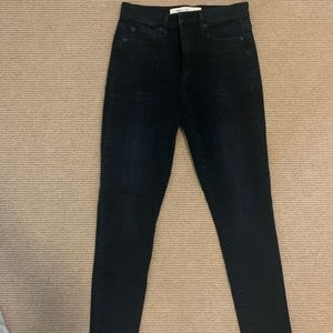 4/27 Gap True Skinny Super High Rise Jeans